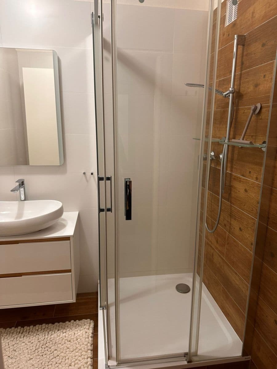 3 bedroom flat to rent, 81 m², Lipenská, České Budějovice, Jihočeský Region 3 bedroom flat to rent, 81 m², Lipenská, České Budějovice, Jihočeský Region