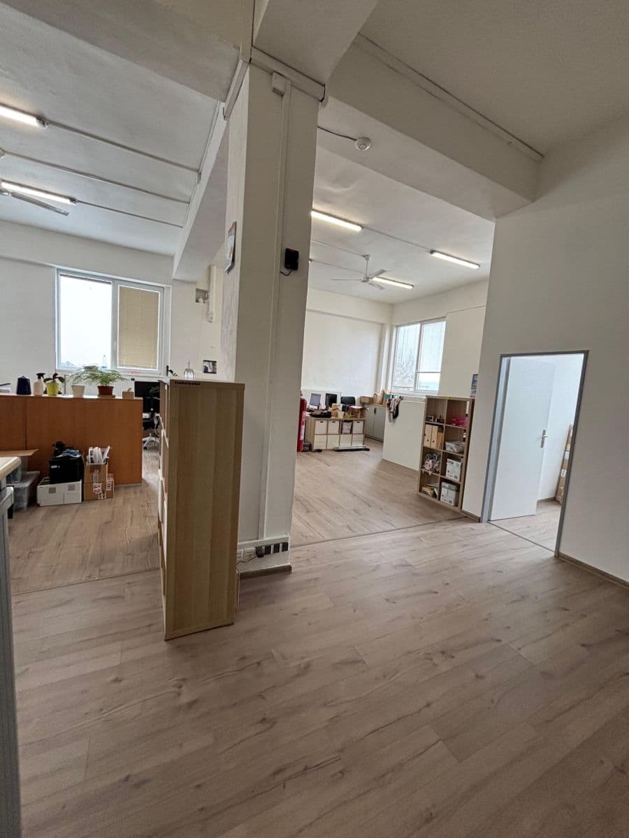 non-residential property to rent, 1,035 m², U Továren, Prague, Prague non-residential property to rent, 1,035 m², U Továren, Prague, Prague