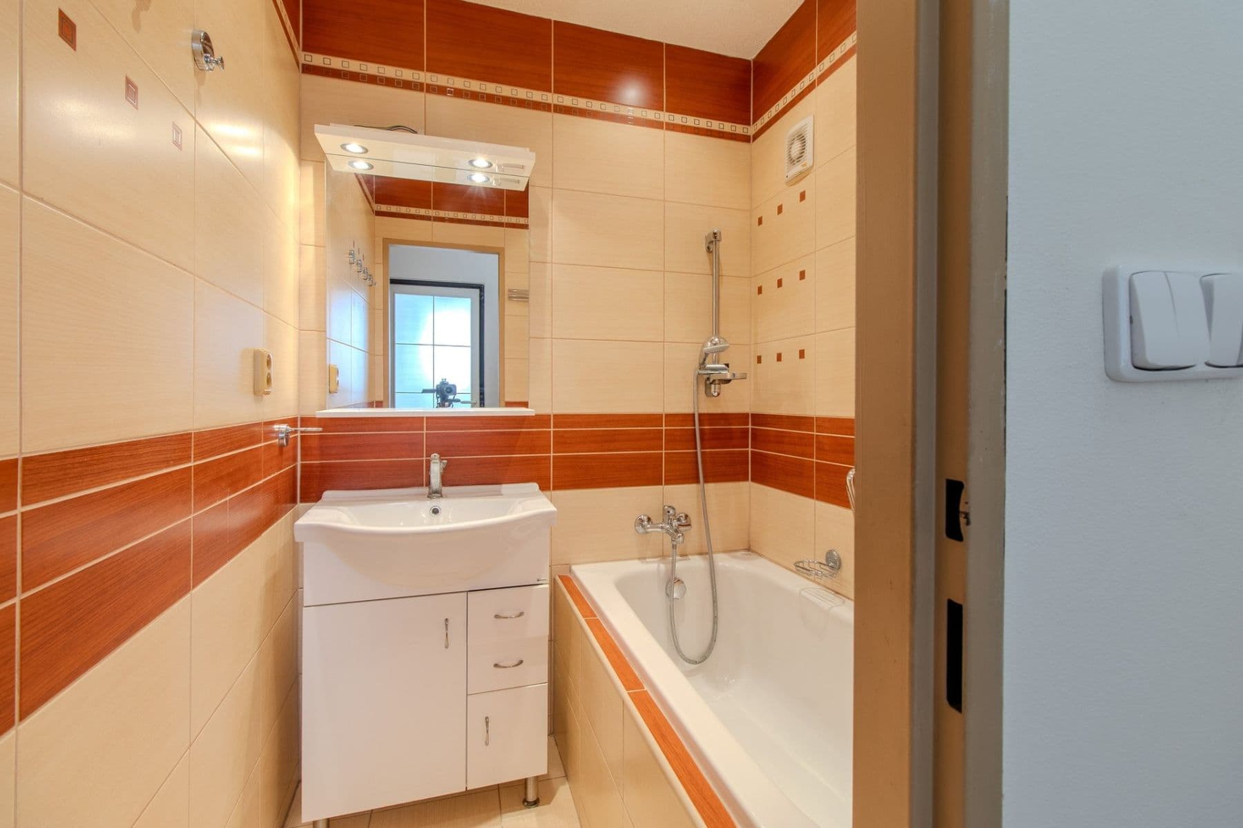 3 bedroom flat to rent, 78 m², sídl. V Zátiší, Kralupy nad Vltavou, Středočeský Region 3 bedroom flat to rent, 78 m², sídl. V Zátiší, Kralupy nad Vltavou, Středočeský Region