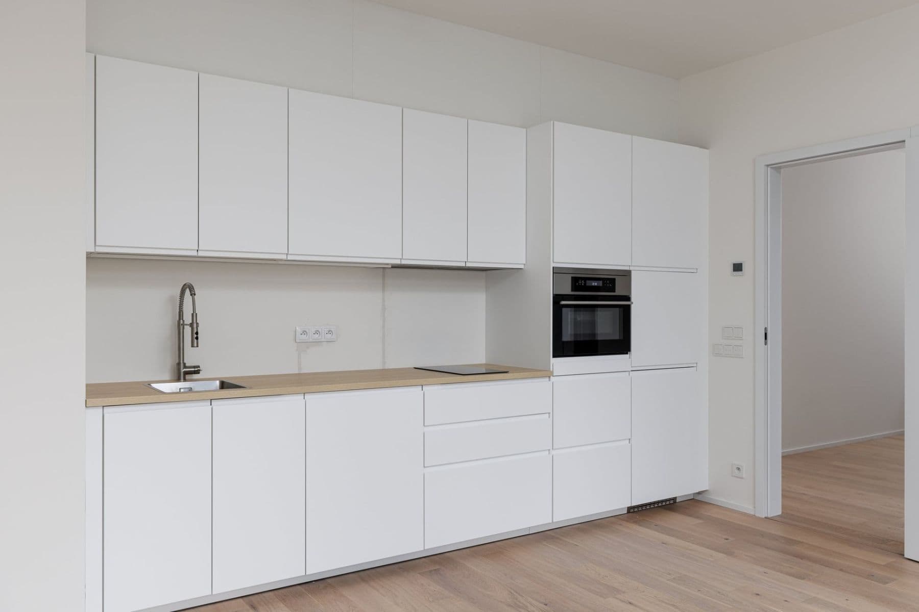 1 bedroom with open-plan kitchen flat to rent, 48 m², U průhonu, Prague, Prague 1 bedroom with open-plan kitchen flat to rent, 48 m², U průhonu, Prague, Prague