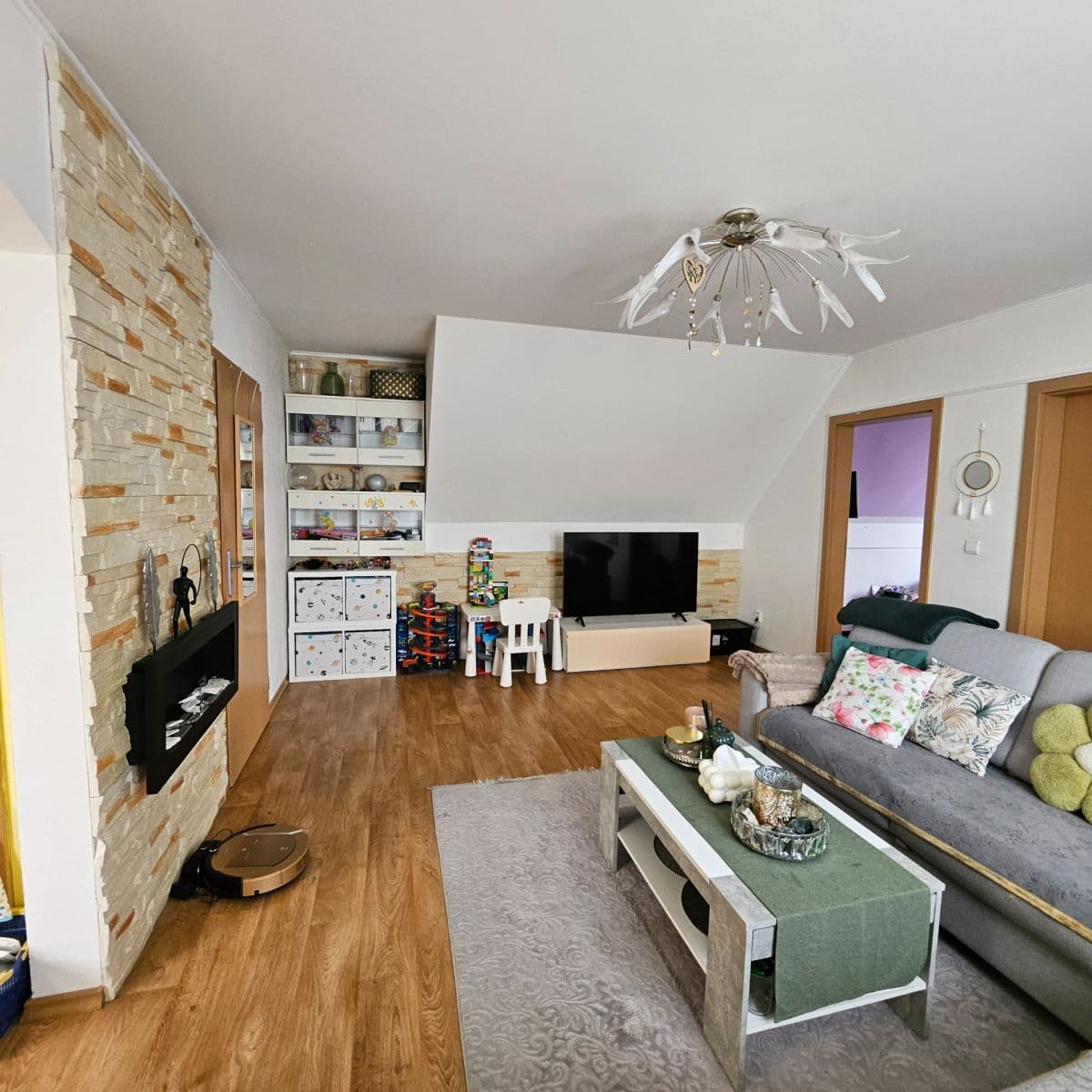 2 bedroom with open-plan kitchen flat to rent, 72 m², Průběžná, Nupaky, Středočeský Region 2 bedroom with open-plan kitchen flat to rent, 72 m², Průběžná, Nupaky, Středočeský Region