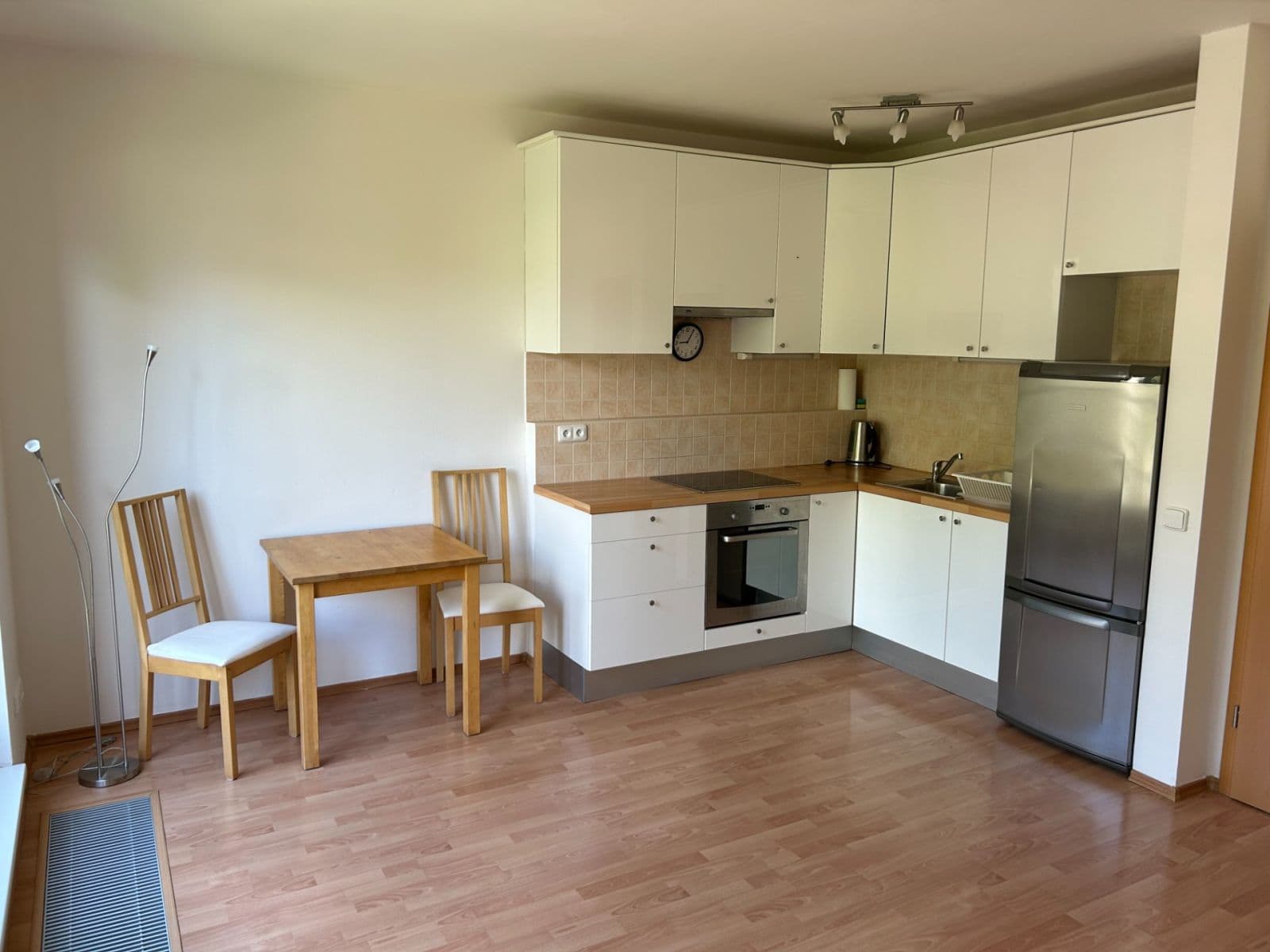 1 bedroom with open-plan kitchen flat to rent, 42 m², Neumannova, Prague, Prague 1 bedroom with open-plan kitchen flat to rent, 42 m², Neumannova, Prague, Prague