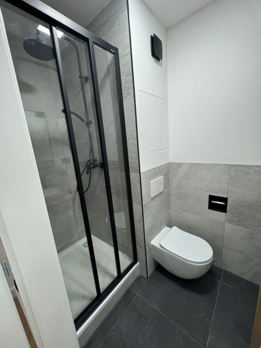 2 bedroom with open-plan kitchen flat to rent, 54 m², Třída Míru, Beroun, Středočeský Region 2 bedroom with open-plan kitchen flat to rent, 54 m², Třída Míru, Beroun, Středočeský Region