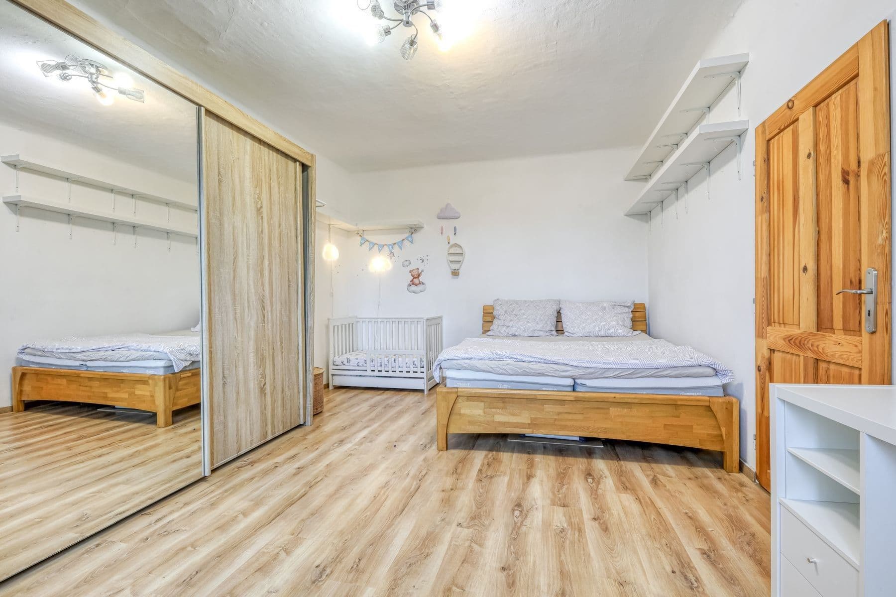 1 bedroom with open-plan kitchen flat to rent, 52 m², Edvarda Beneše, Plzeň, Plzeňský Region 1 bedroom with open-plan kitchen flat to rent, 52 m², Edvarda Beneše, Plzeň, Plzeňský Region
