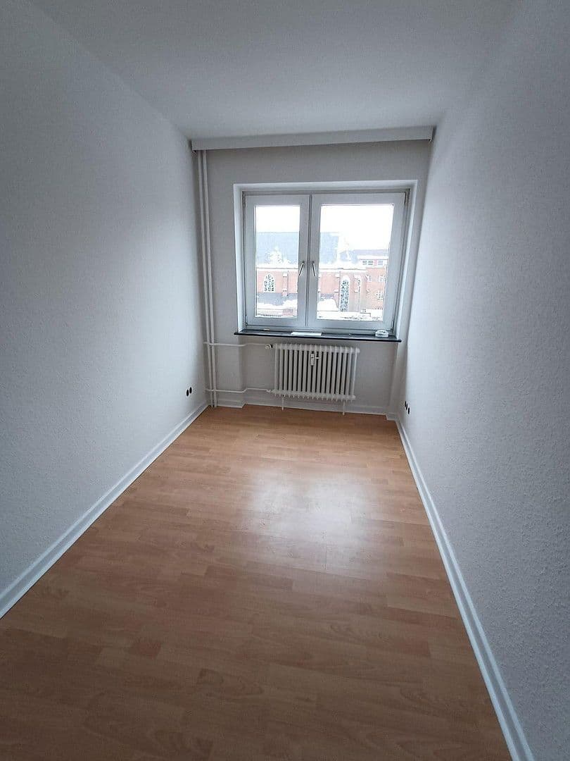 4 bedroom flat to rent, 72 m², Kiel, Schleswig-Holstein 4 bedroom flat to rent, 72 m², Kiel, Schleswig-Holstein