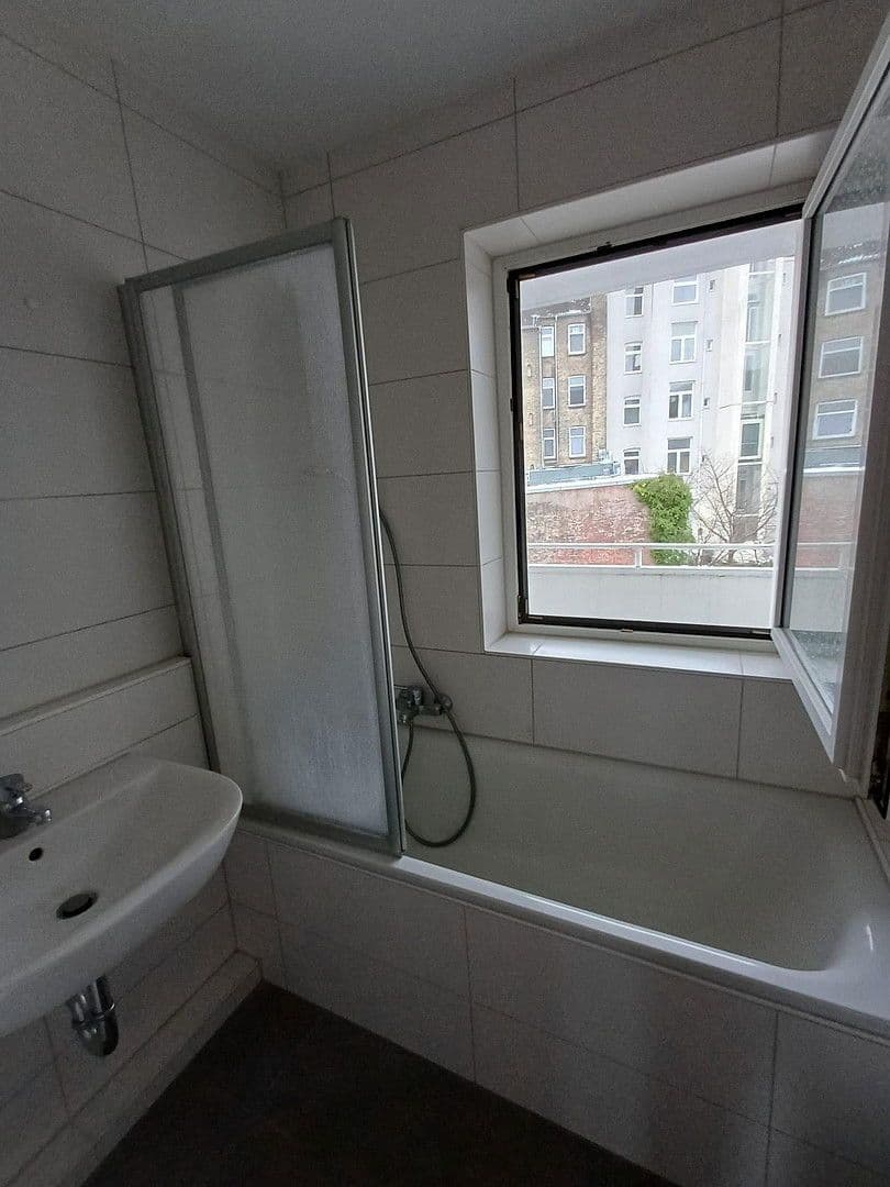 4 bedroom flat to rent, 72 m², Kiel, Schleswig-Holstein 4 bedroom flat to rent, 72 m², Kiel, Schleswig-Holstein