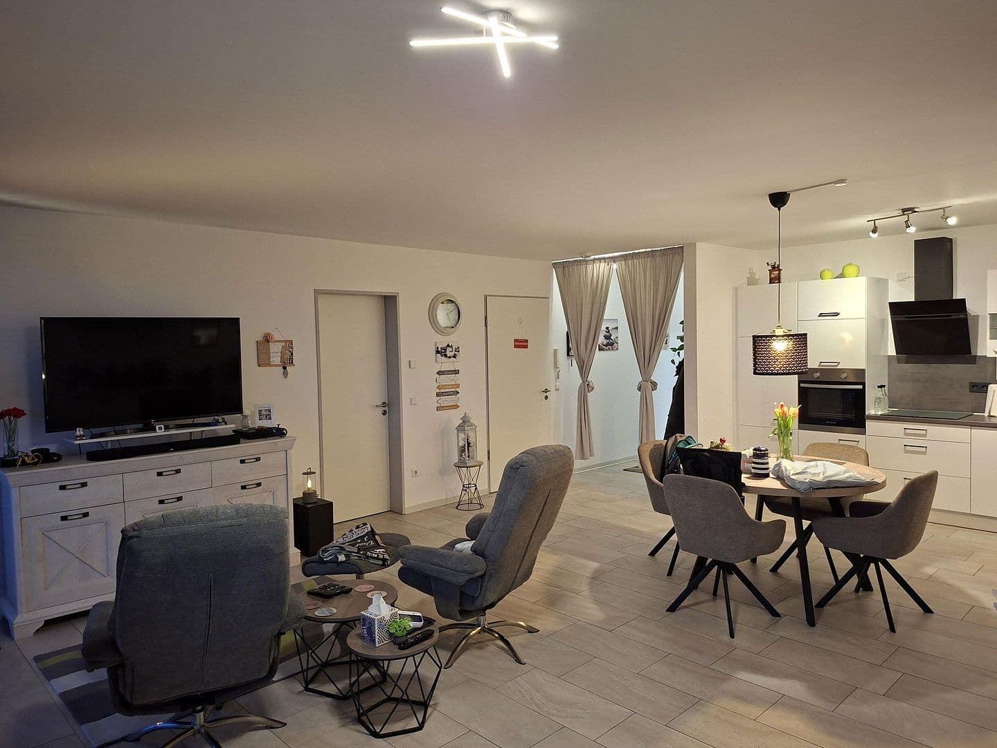 3 bedroom with open-plan kitchen flat to rent, 134 m², Auf dem Thie 8, Rheine, North Rhine-Westphalia 3 bedroom with open-plan kitchen flat to rent, 134 m², Auf dem Thie 8, Rheine, North Rhine-Westphalia