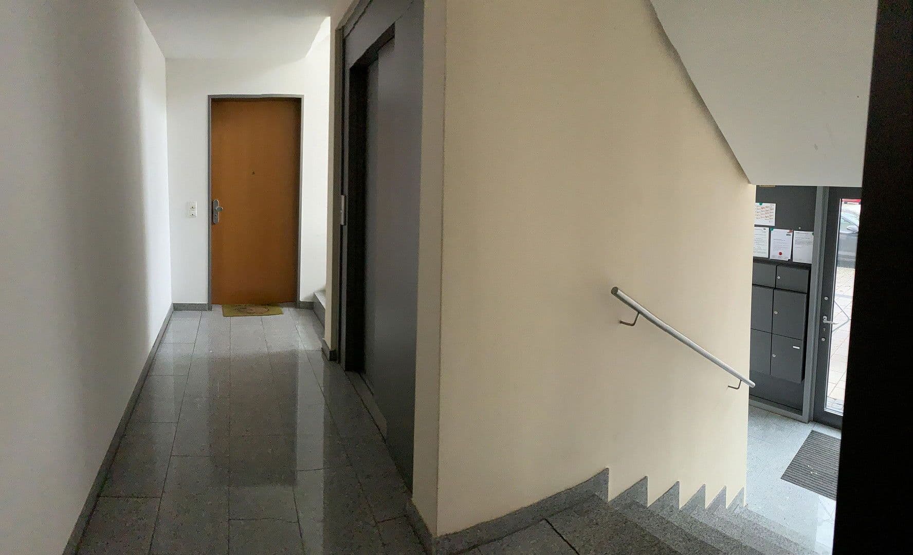 2 bedroom with open-plan kitchen flat to rent, 87 m², Nürtingen, Baden-Württemberg 2 bedroom with open-plan kitchen flat to rent, 87 m², Nürtingen, Baden-Württemberg