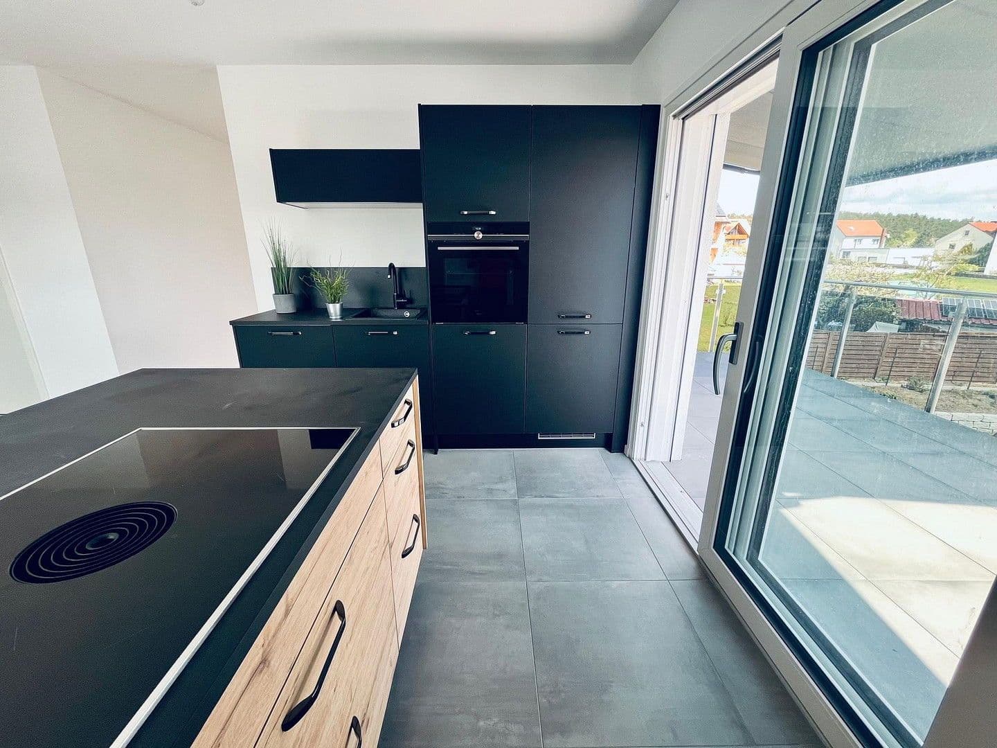 2 bedroom with open-plan kitchen flat for sale, 103 m², Meisenweg 8, Röttenbach, Bavaria 2 bedroom with open-plan kitchen flat for sale, 103 m², Meisenweg 8, Röttenbach, Bavaria