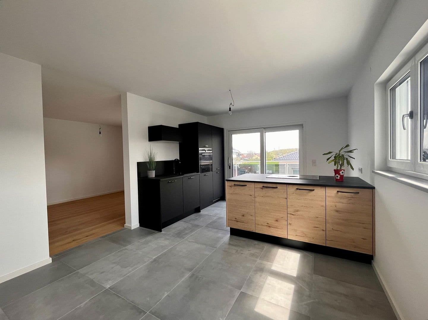 2 bedroom with open-plan kitchen flat for sale, 103 m², Meisenweg 8, Röttenbach, Bavaria 2 bedroom with open-plan kitchen flat for sale, 103 m², Meisenweg 8, Röttenbach, Bavaria