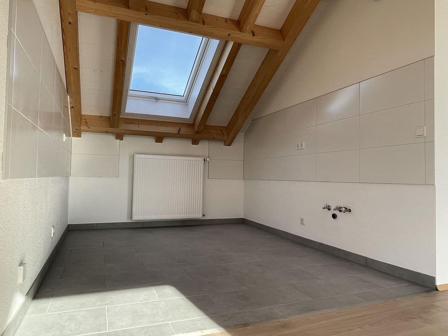 2 bedroom with open-plan kitchen flat to rent, 90 m², Frickenhausen, Baden-Württemberg 2 bedroom with open-plan kitchen flat to rent, 90 m², Frickenhausen, Baden-Württemberg