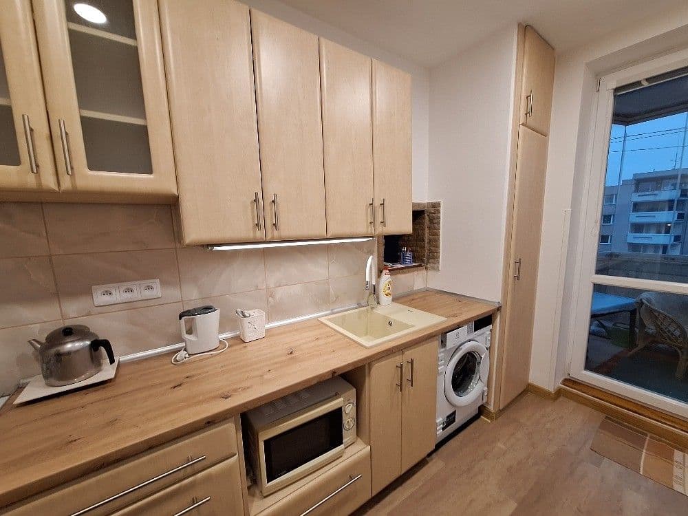 3 bedroom flat to rent, 84 m², Čajkovského, Hradec Králové, Královéhradecký Region 3 bedroom flat to rent, 84 m², Čajkovského, Hradec Králové, Královéhradecký Region