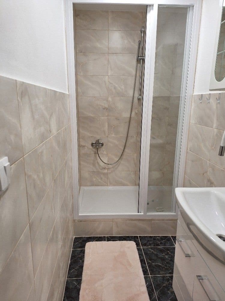 3 bedroom flat to rent, 84 m², Čajkovského, Hradec Králové, Královéhradecký Region 3 bedroom flat to rent, 84 m², Čajkovského, Hradec Králové, Královéhradecký Region