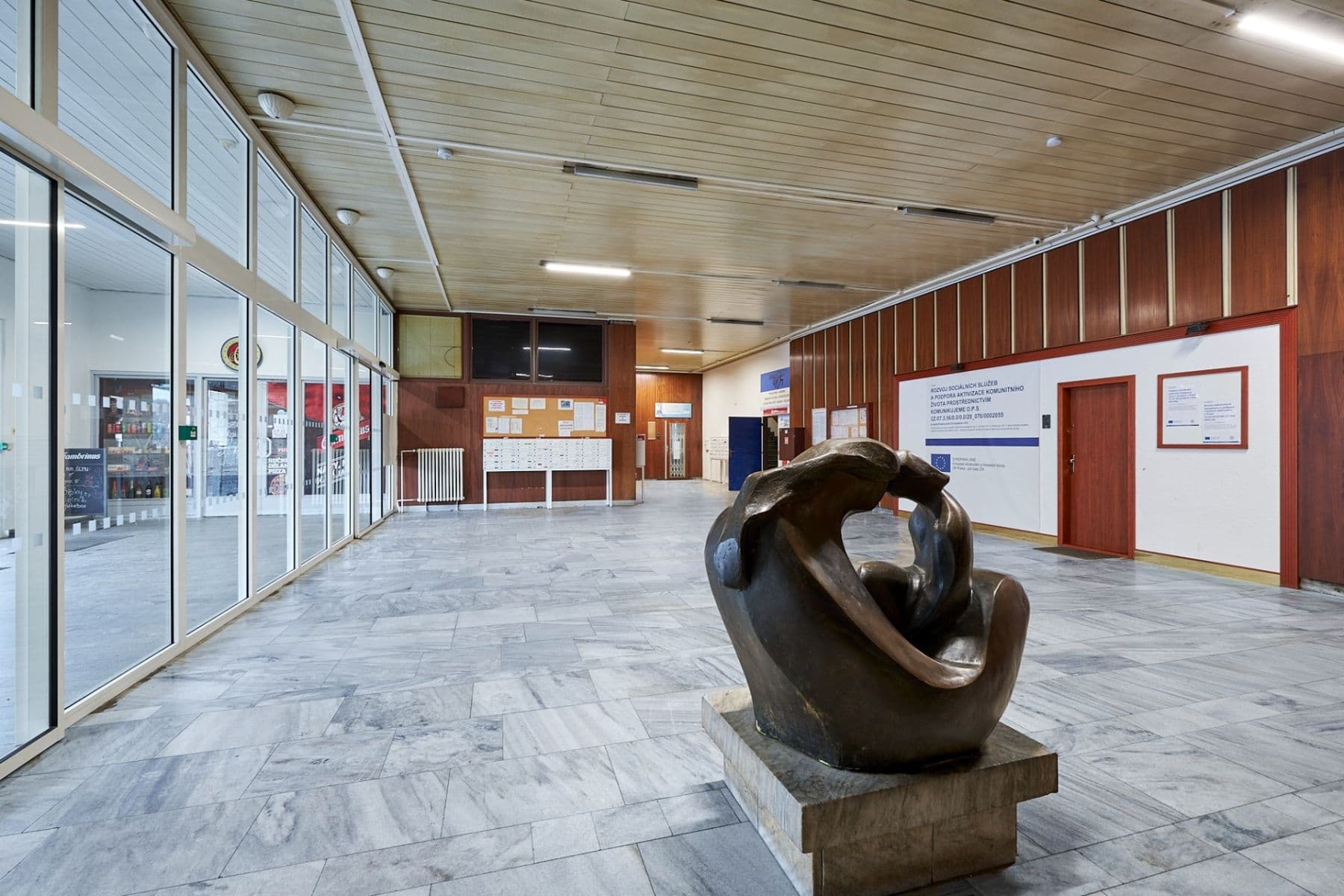 1 bedroom with open-plan kitchen flat to rent, 40 m², Makovského, Prague, Prague 1 bedroom with open-plan kitchen flat to rent, 40 m², Makovského, Prague, Prague