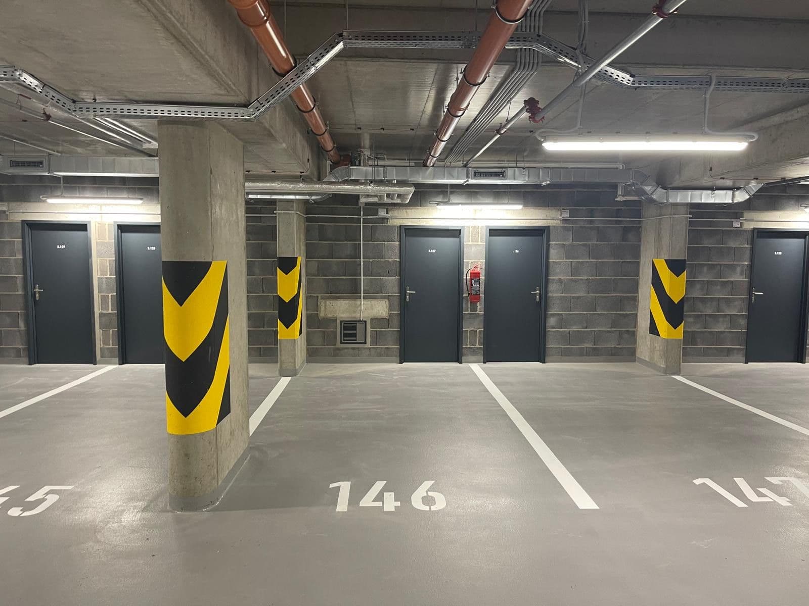 1 bedroom with open-plan kitchen flat to rent, 67 m², Ramonova, Prague, Prague 1 bedroom with open-plan kitchen flat to rent, 67 m², Ramonova, Prague, Prague