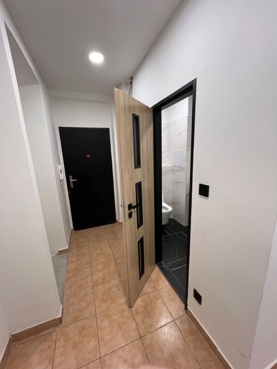 3 bedroom flat to rent, 73 m², Šmeralova, Karlovy Vary, Karlovarský Region 3 bedroom flat to rent, 73 m², Šmeralova, Karlovy Vary, Karlovarský Region