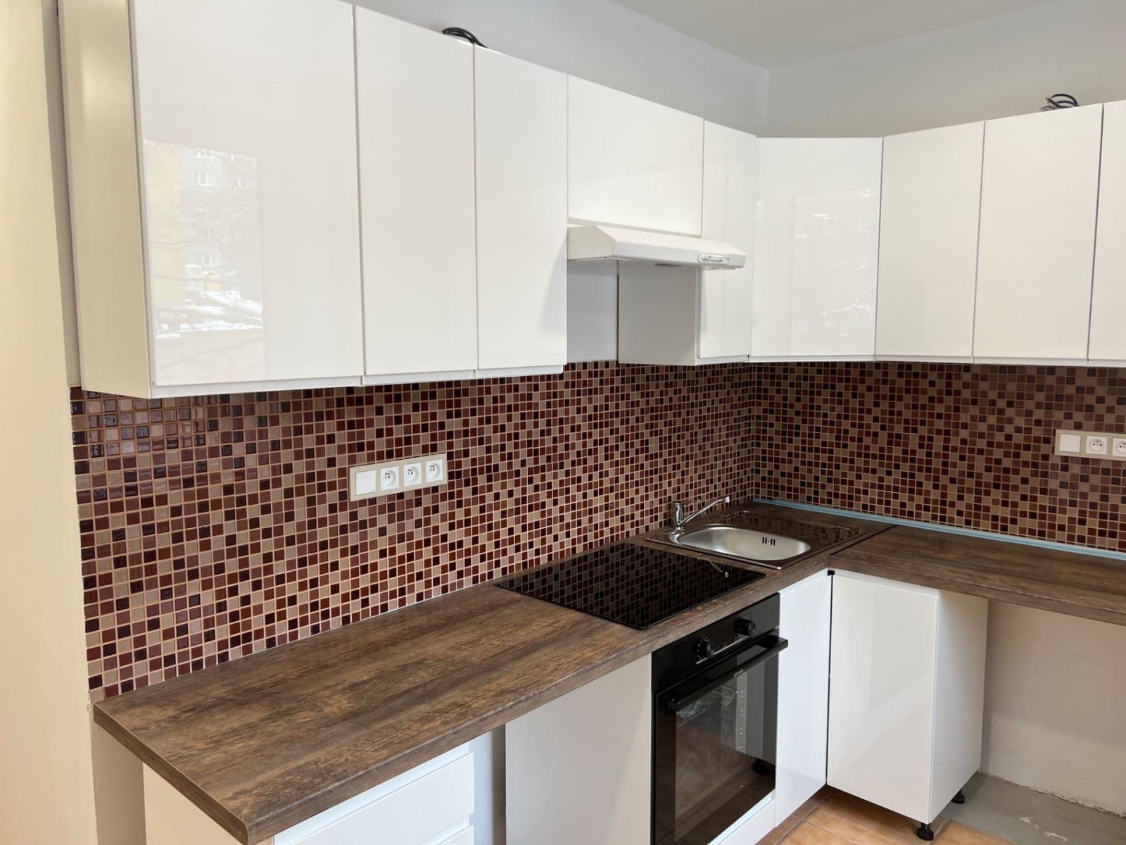 3 bedroom flat to rent, 73 m², Šmeralova, Karlovy Vary, Karlovarský Region 3 bedroom flat to rent, 73 m², Šmeralova, Karlovy Vary, Karlovarský Region