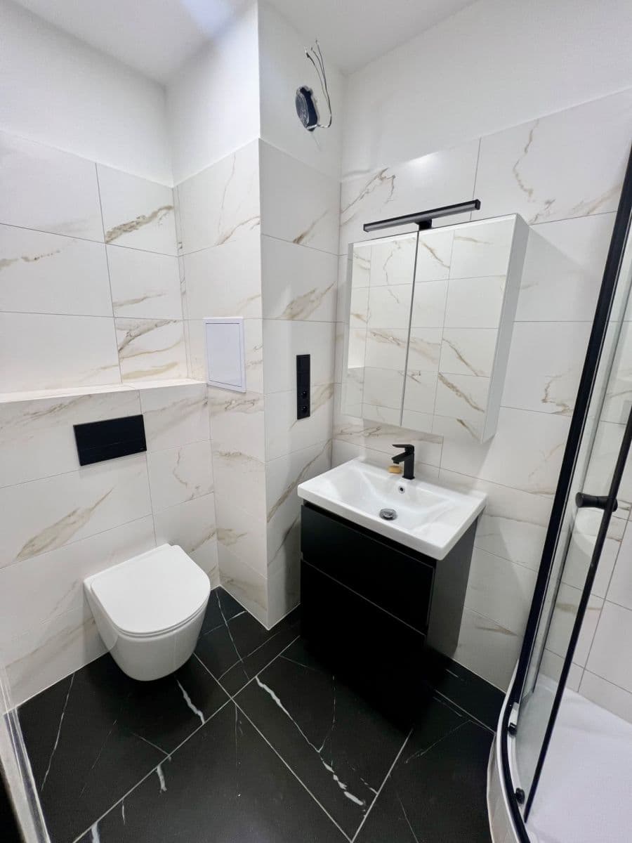 3 bedroom flat to rent, 73 m², Šmeralova, Karlovy Vary, Karlovarský Region 3 bedroom flat to rent, 73 m², Šmeralova, Karlovy Vary, Karlovarský Region