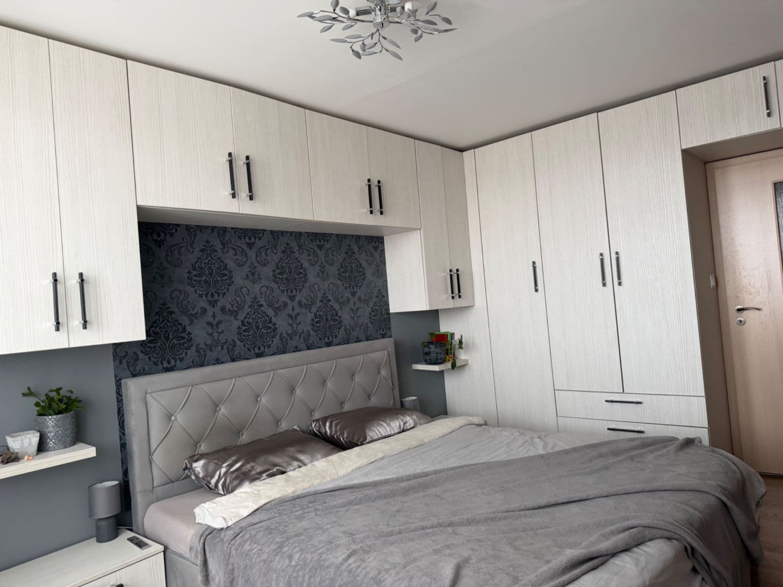 2 bedroom with open-plan kitchen flat for sale, 88 m², Žižkova, Slaný, Středočeský Region 2 bedroom with open-plan kitchen flat for sale, 88 m², Žižkova, Slaný, Středočeský Region