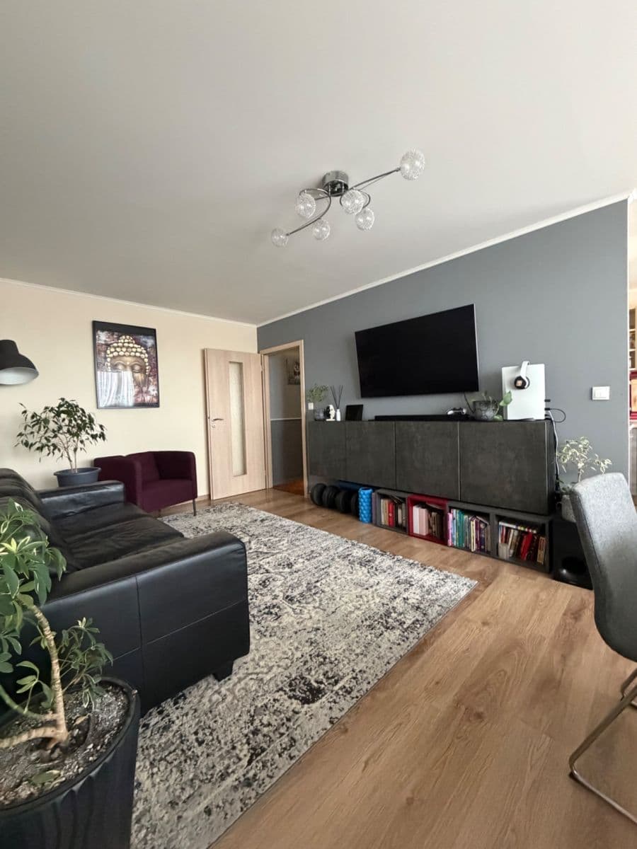 2 bedroom with open-plan kitchen flat for sale, 88 m², Žižkova, Slaný, Středočeský Region 2 bedroom with open-plan kitchen flat for sale, 88 m², Žižkova, Slaný, Středočeský Region