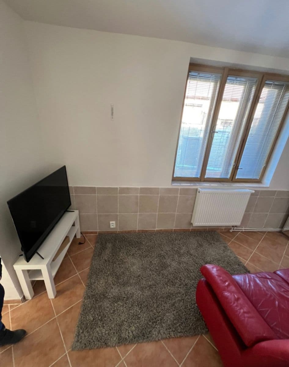 house to rent, 60 m², nám. Pod Martinem, Kostelec nad Labem, Středočeský Region house to rent, 60 m², nám. Pod Martinem, Kostelec nad Labem, Středočeský Region