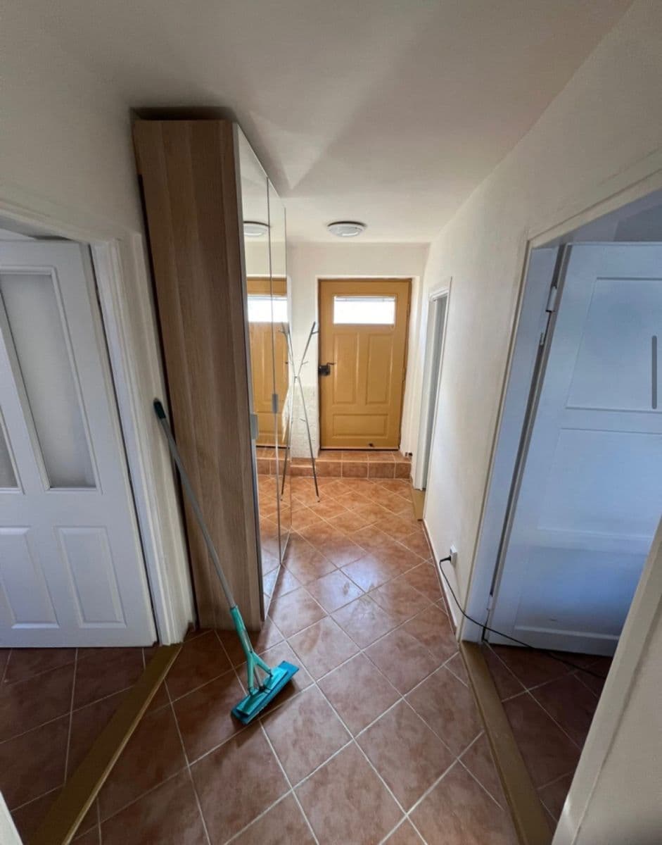 house to rent, 60 m², nám. Pod Martinem, Kostelec nad Labem, Středočeský Region house to rent, 60 m², nám. Pod Martinem, Kostelec nad Labem, Středočeský Region