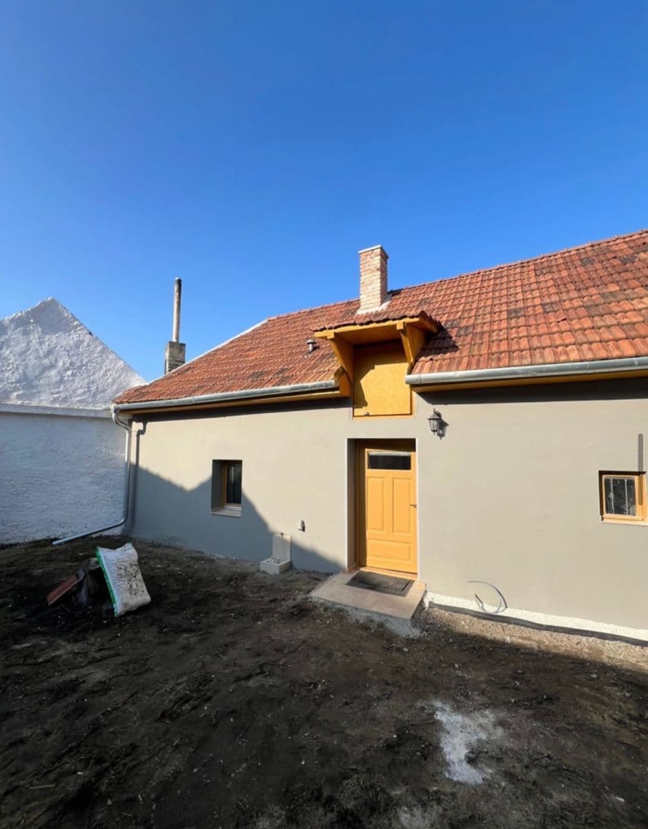 house to rent, 60 m², nám. Pod Martinem, Kostelec nad Labem, Středočeský Region house to rent, 60 m², nám. Pod Martinem, Kostelec nad Labem, Středočeský Region