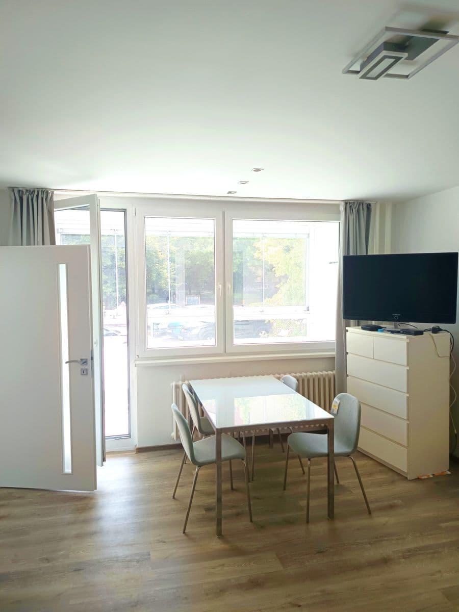 2 bedroom with open-plan kitchen flat to rent, 78 m², Štěpařská, Prague, Prague 2 bedroom with open-plan kitchen flat to rent, 78 m², Štěpařská, Prague, Prague