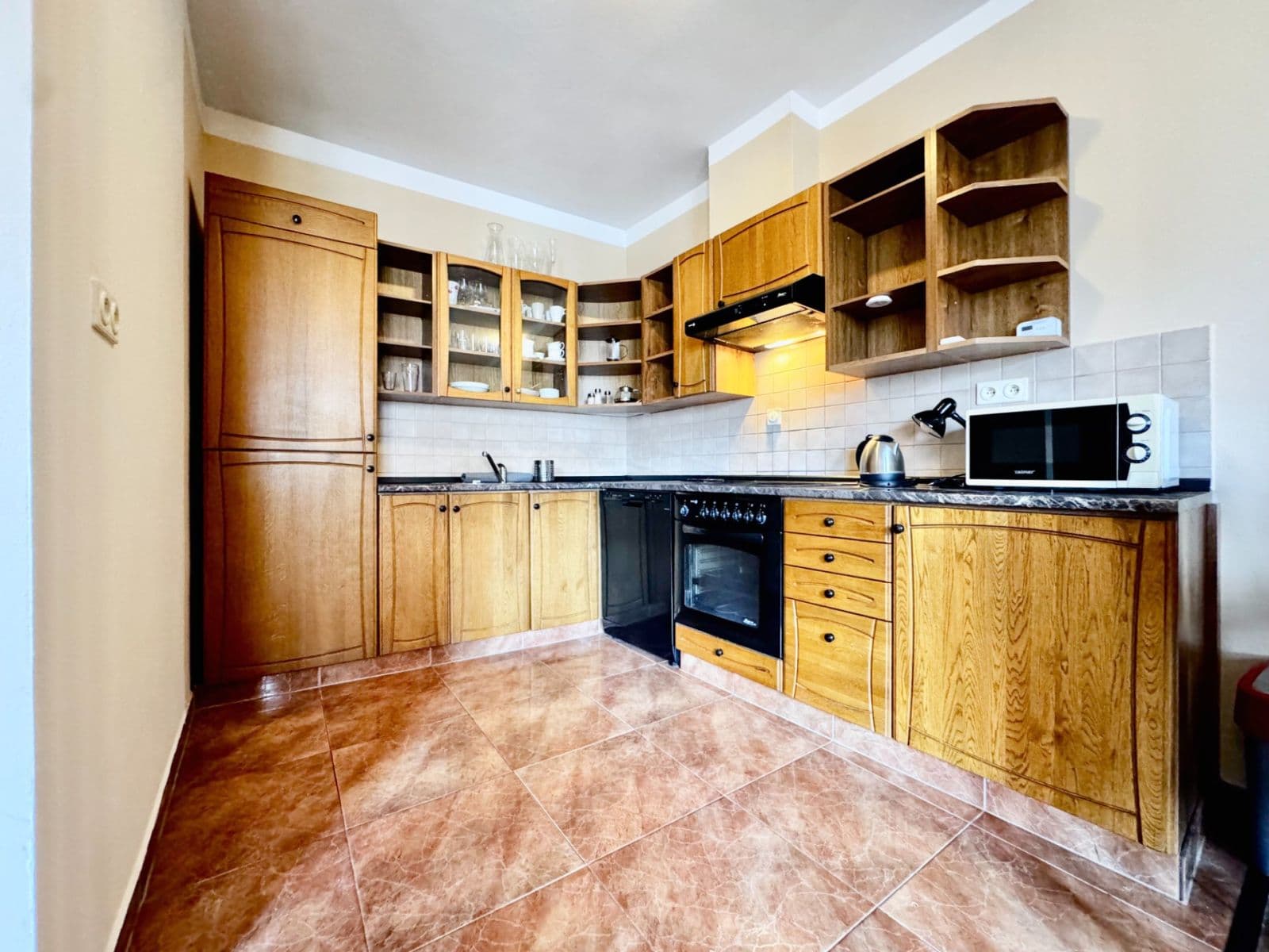 1 bedroom with open-plan kitchen flat to rent, 72 m², Ve Smečkách, Prague, Prague 1 bedroom with open-plan kitchen flat to rent, 72 m², Ve Smečkách, Prague, Prague