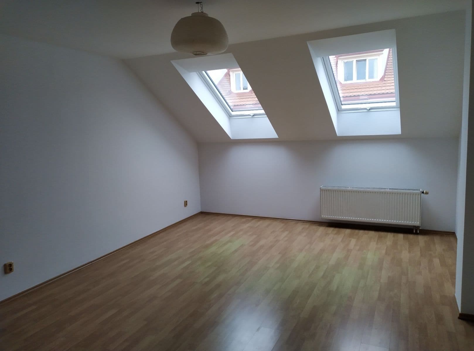 3 bedroom flat to rent, 100 m², Neklanova, Prague, Prague 3 bedroom flat to rent, 100 m², Neklanova, Prague, Prague