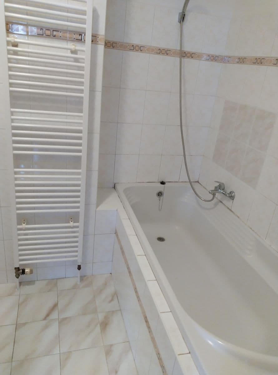 3 bedroom flat to rent, 100 m², Neklanova, Prague, Prague 3 bedroom flat to rent, 100 m², Neklanova, Prague, Prague