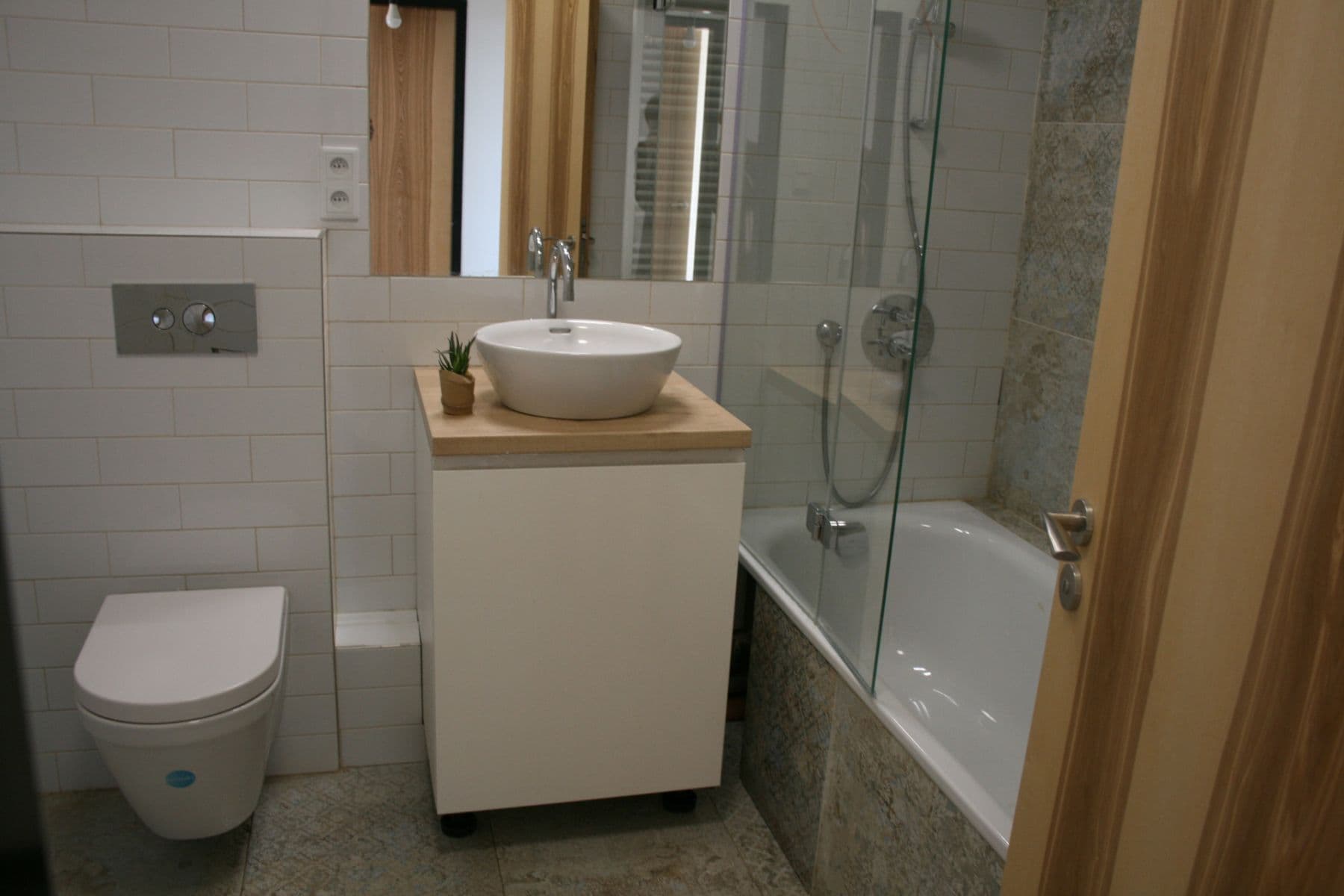 1 bedroom with open-plan kitchen flat to rent, 52 m², Ambrožova, Prague, Prague 1 bedroom with open-plan kitchen flat to rent, 52 m², Ambrožova, Prague, Prague