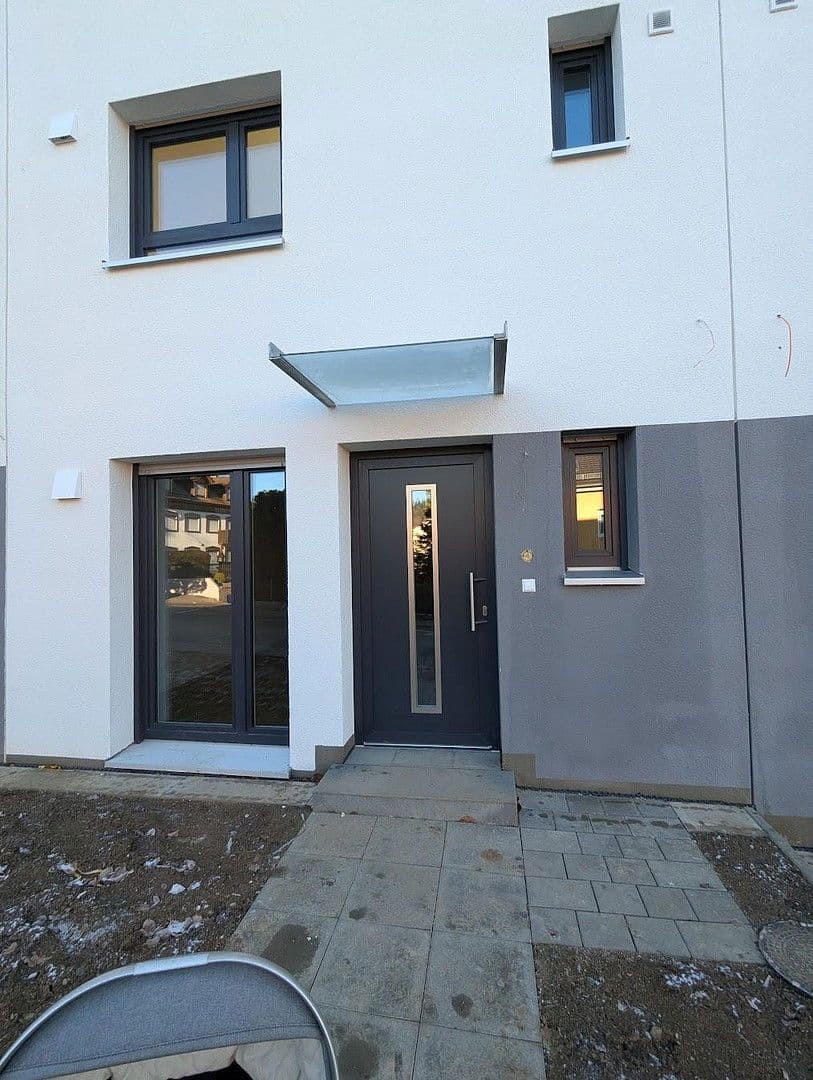 house to rent, 132 m², Hölderlinstraße 26d, Pforzheim, Baden-Württemberg house to rent, 132 m², Hölderlinstraße 26d, Pforzheim, Baden-Württemberg