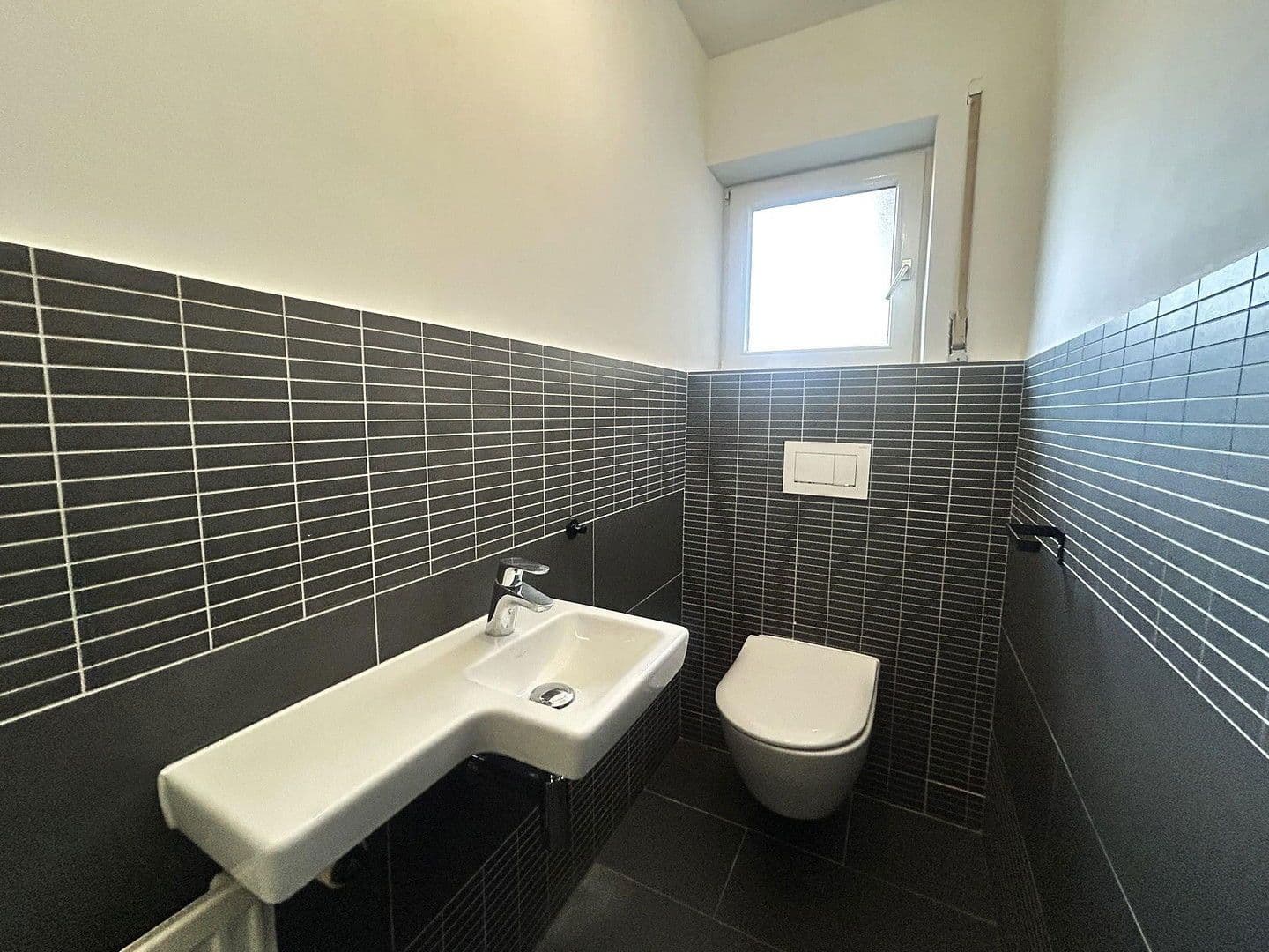 2 bedroom with open-plan kitchen flat to rent, 83 m², Laichingen, Baden-Württemberg 2 bedroom with open-plan kitchen flat to rent, 83 m², Laichingen, Baden-Württemberg