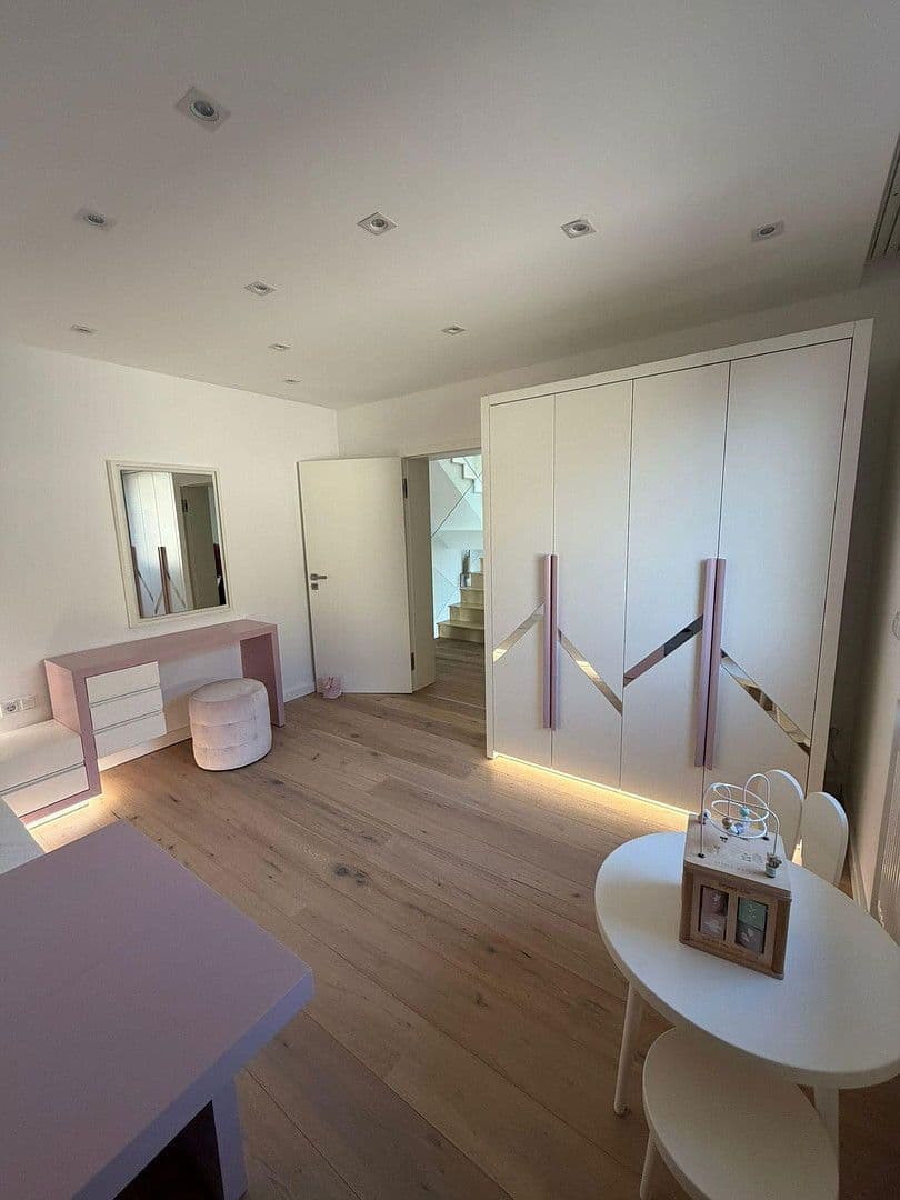 house for sale, 290 m², Mutterstadt, Rhineland-Palatinate house for sale, 290 m², Mutterstadt, Rhineland-Palatinate