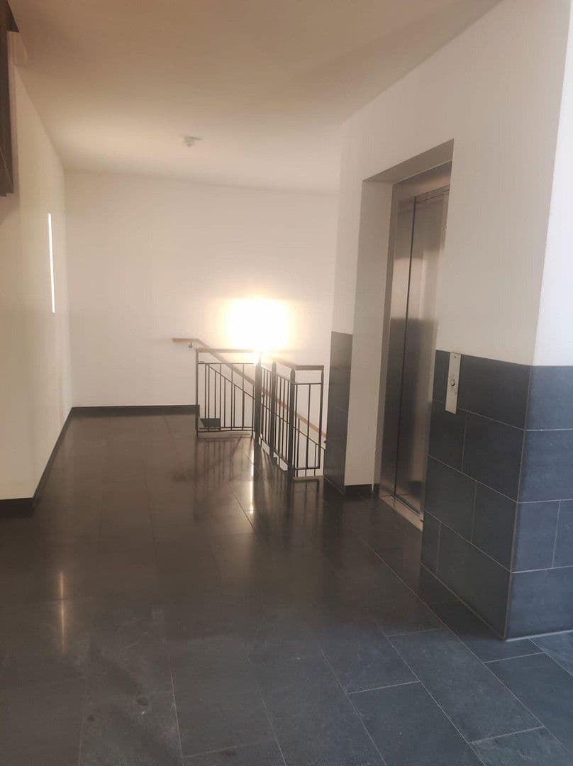 3 bedroom flat to rent, 74 m², Römischer Ring 48, Frankfurt am Main, Hesse 3 bedroom flat to rent, 74 m², Römischer Ring 48, Frankfurt am Main, Hesse