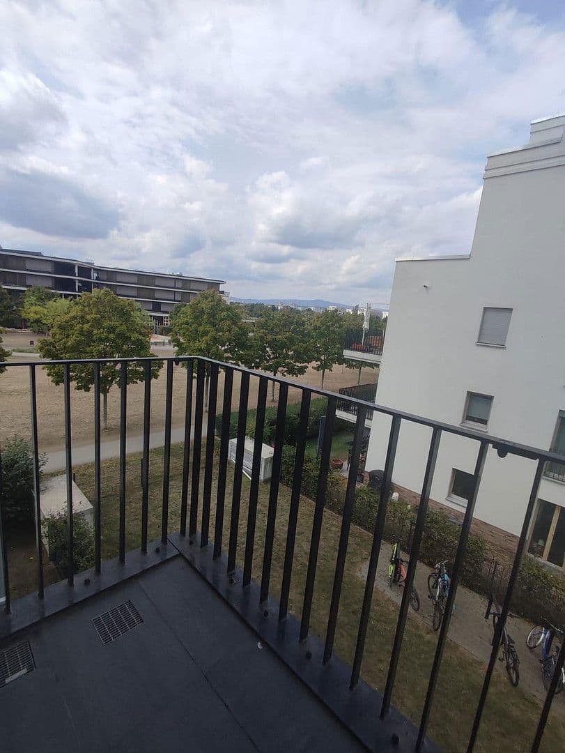 3 bedroom flat to rent, 74 m², Römischer Ring 48, Frankfurt am Main, Hesse 3 bedroom flat to rent, 74 m², Römischer Ring 48, Frankfurt am Main, Hesse