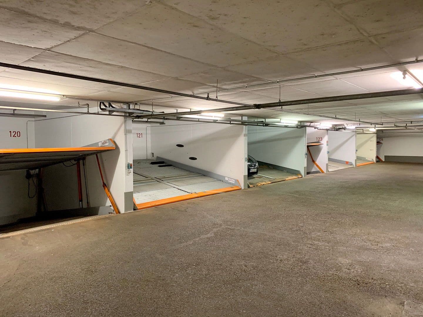 garage for sale, 0 m², Fürstenrieder Str. 281, München, Bavaria garage for sale, 0 m², Fürstenrieder Str. 281, München, Bavaria