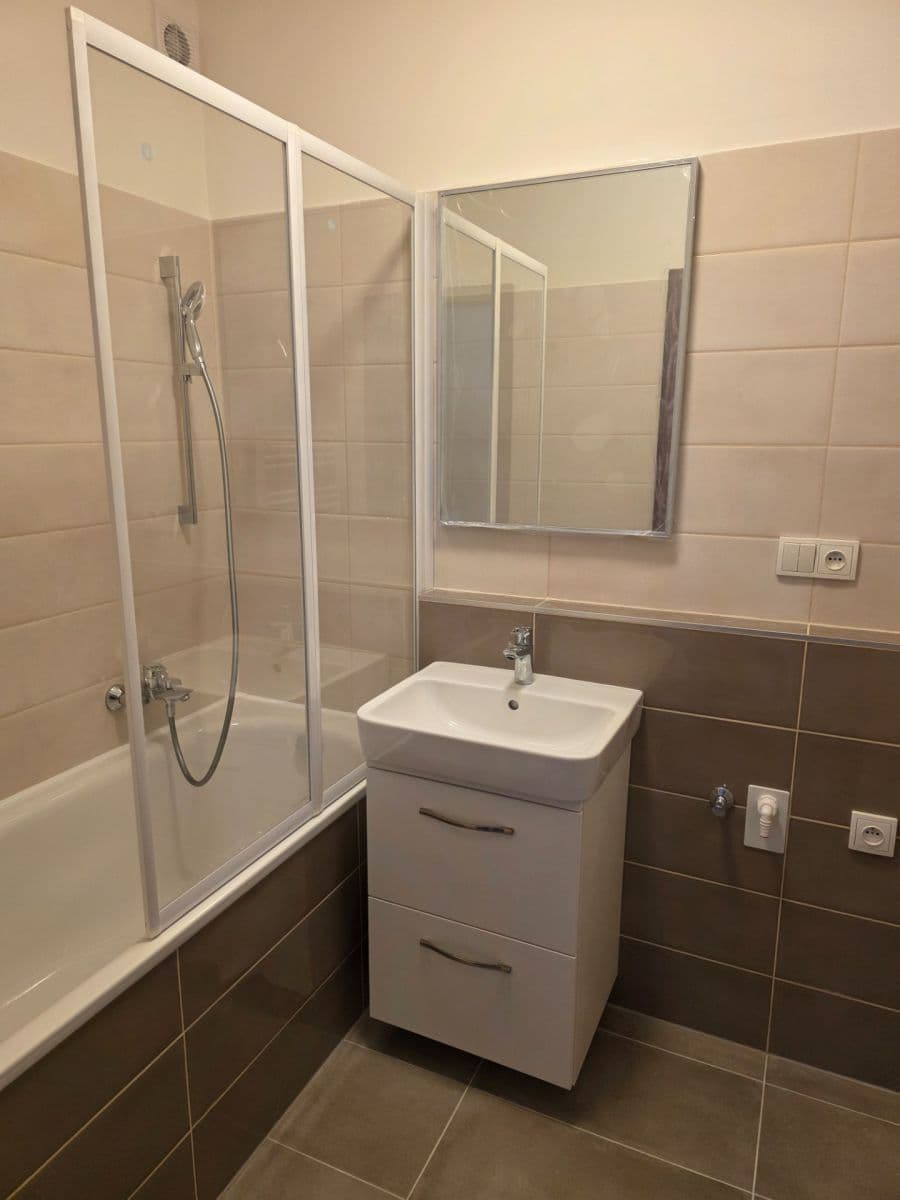 1 bedroom with open-plan kitchen flat to rent, 40 m², Vestecká, Nehvizdy, Středočeský Region 1 bedroom with open-plan kitchen flat to rent, 40 m², Vestecká, Nehvizdy, Středočeský Region