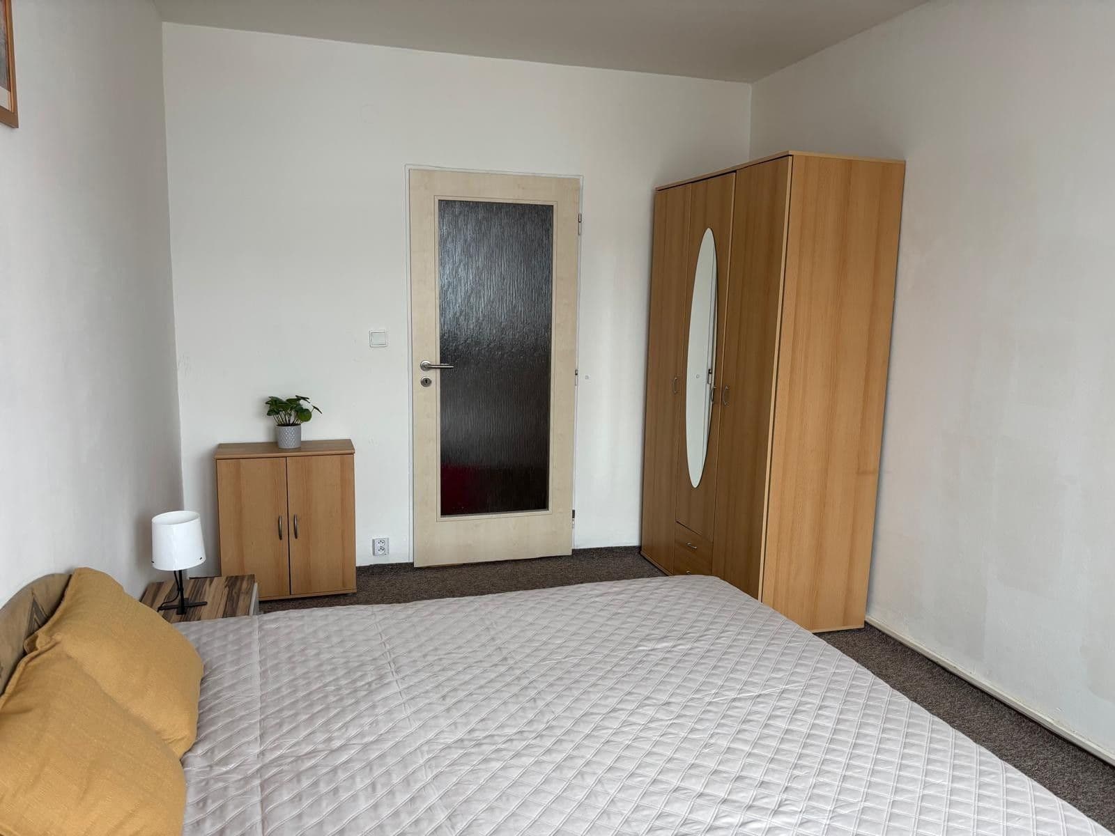 1 bedroom with open-plan kitchen flat to rent, 39 m², Bryksova, Prague, Prague 1 bedroom with open-plan kitchen flat to rent, 39 m², Bryksova, Prague, Prague