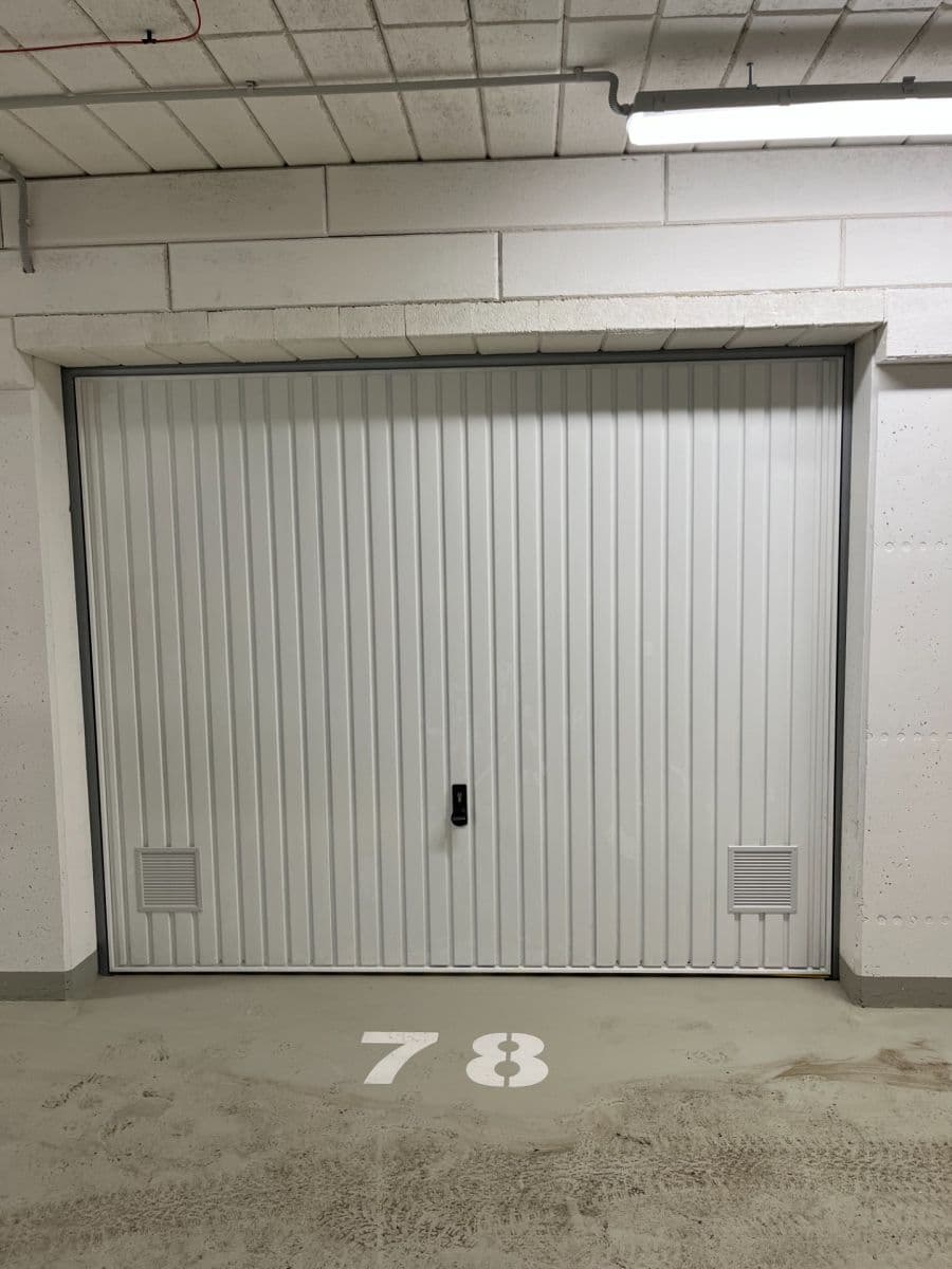 1 bedroom with open-plan kitchen flat to rent, 42 m², Fabiánové, Prague, Prague 1 bedroom with open-plan kitchen flat to rent, 42 m², Fabiánové, Prague, Prague