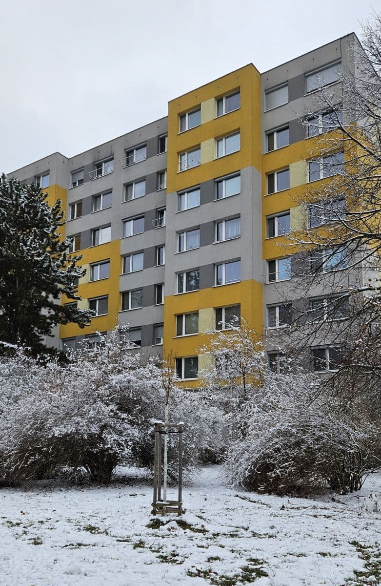 Studio flat to rent, 34 m², Nechvílova, Prague, Prague Studio flat to rent, 34 m², Nechvílova, Prague, Prague