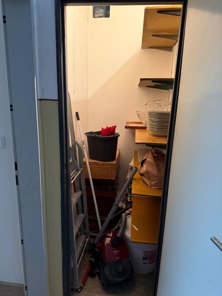 1 bedroom with open-plan kitchen flat to rent, 40 m², Třebenická, Prague, Prague 1 bedroom with open-plan kitchen flat to rent, 40 m², Třebenická, Prague, Prague