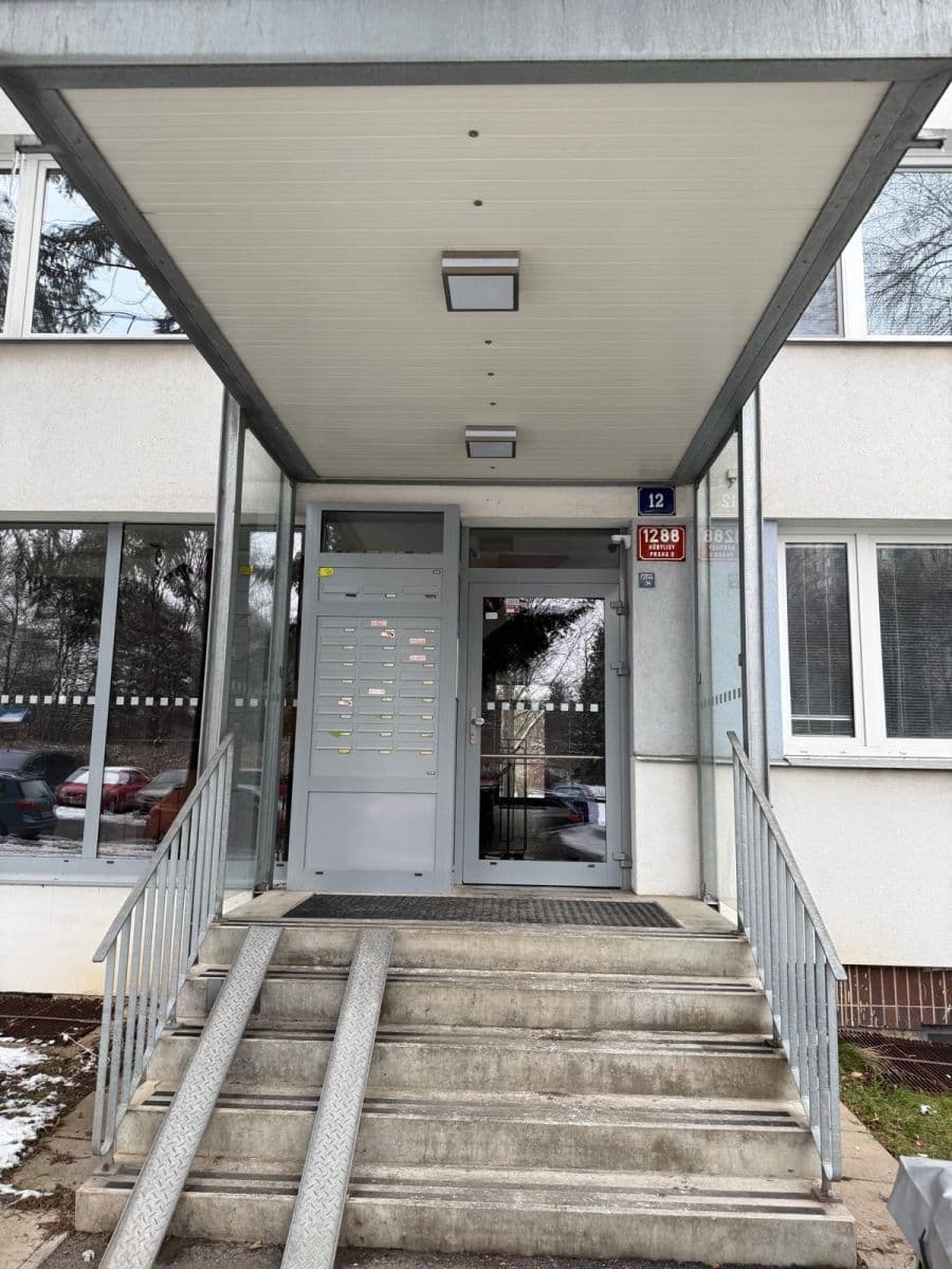 1 bedroom with open-plan kitchen flat to rent, 40 m², Třebenická, Prague, Prague 1 bedroom with open-plan kitchen flat to rent, 40 m², Třebenická, Prague, Prague