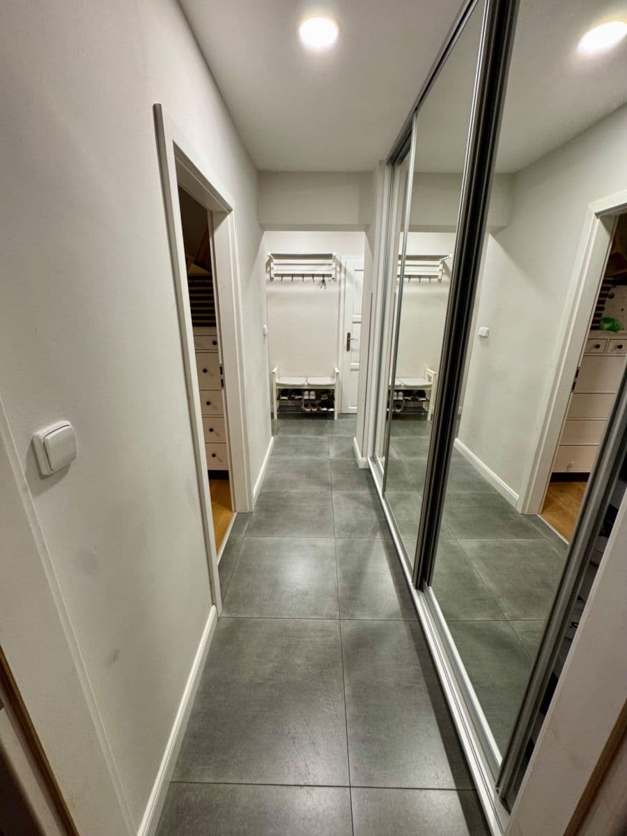 2 bedroom with open-plan kitchen flat to rent, 89 m², Záveská, Prague, Prague 2 bedroom with open-plan kitchen flat to rent, 89 m², Záveská, Prague, Prague