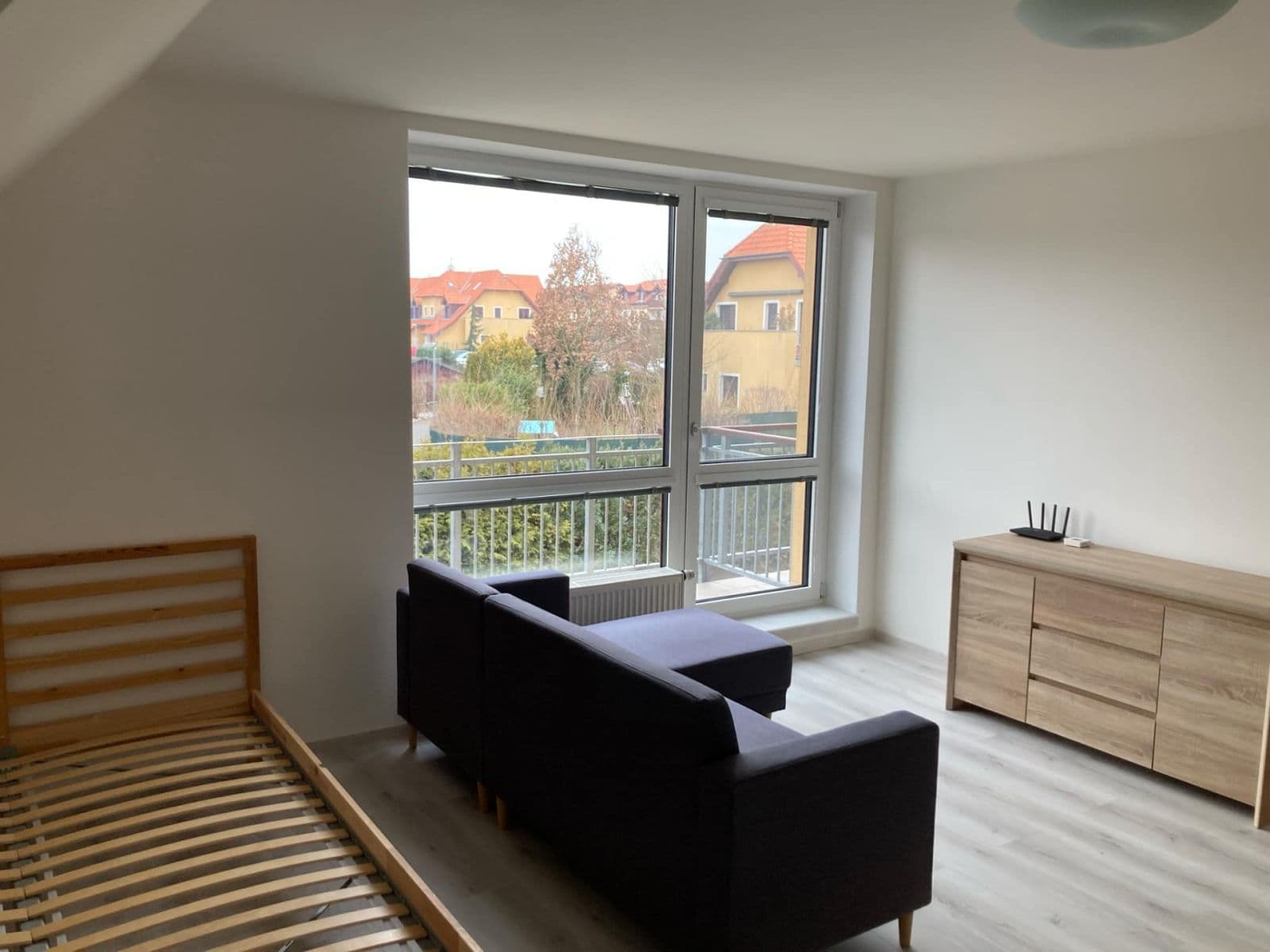 Studio flat to rent, 36 m², K Šátalce, Jesenice, Středočeský Region Studio flat to rent, 36 m², K Šátalce, Jesenice, Středočeský Region