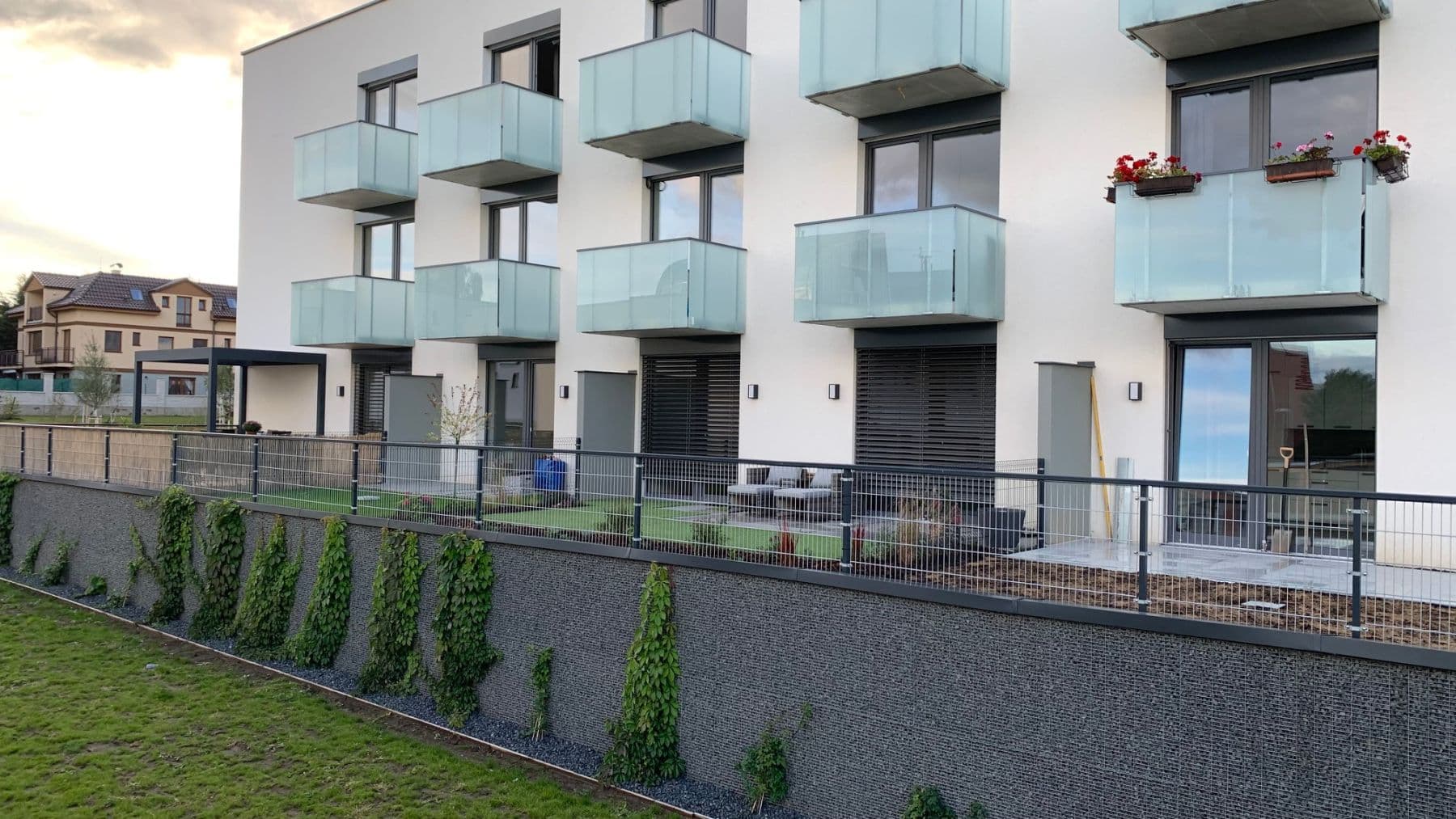 1 bedroom with open-plan kitchen flat to rent, 88 m², Křižanská, Prague, Prague 1 bedroom with open-plan kitchen flat to rent, 88 m², Křižanská, Prague, Prague