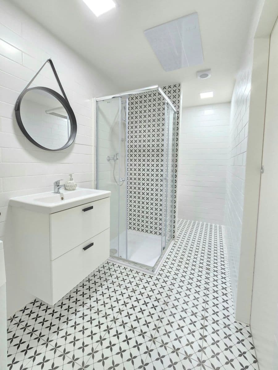 1 bedroom with open-plan kitchen flat to rent, 45 m², Chlumova, Prague, Prague 1 bedroom with open-plan kitchen flat to rent, 45 m², Chlumova, Prague, Prague