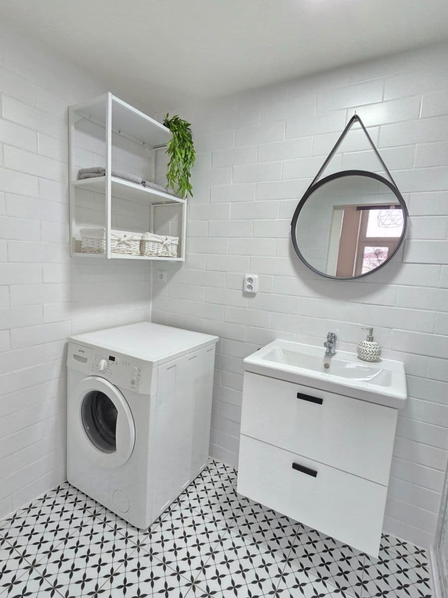 1 bedroom with open-plan kitchen flat to rent, 45 m², Chlumova, Prague, Prague 1 bedroom with open-plan kitchen flat to rent, 45 m², Chlumova, Prague, Prague