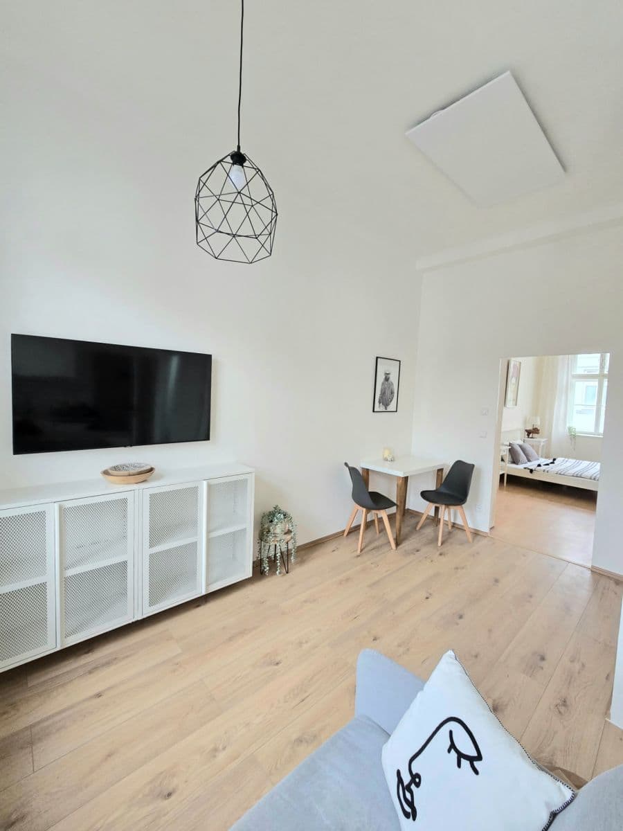 1 bedroom with open-plan kitchen flat to rent, 45 m², Chlumova, Prague, Prague 1 bedroom with open-plan kitchen flat to rent, 45 m², Chlumova, Prague, Prague